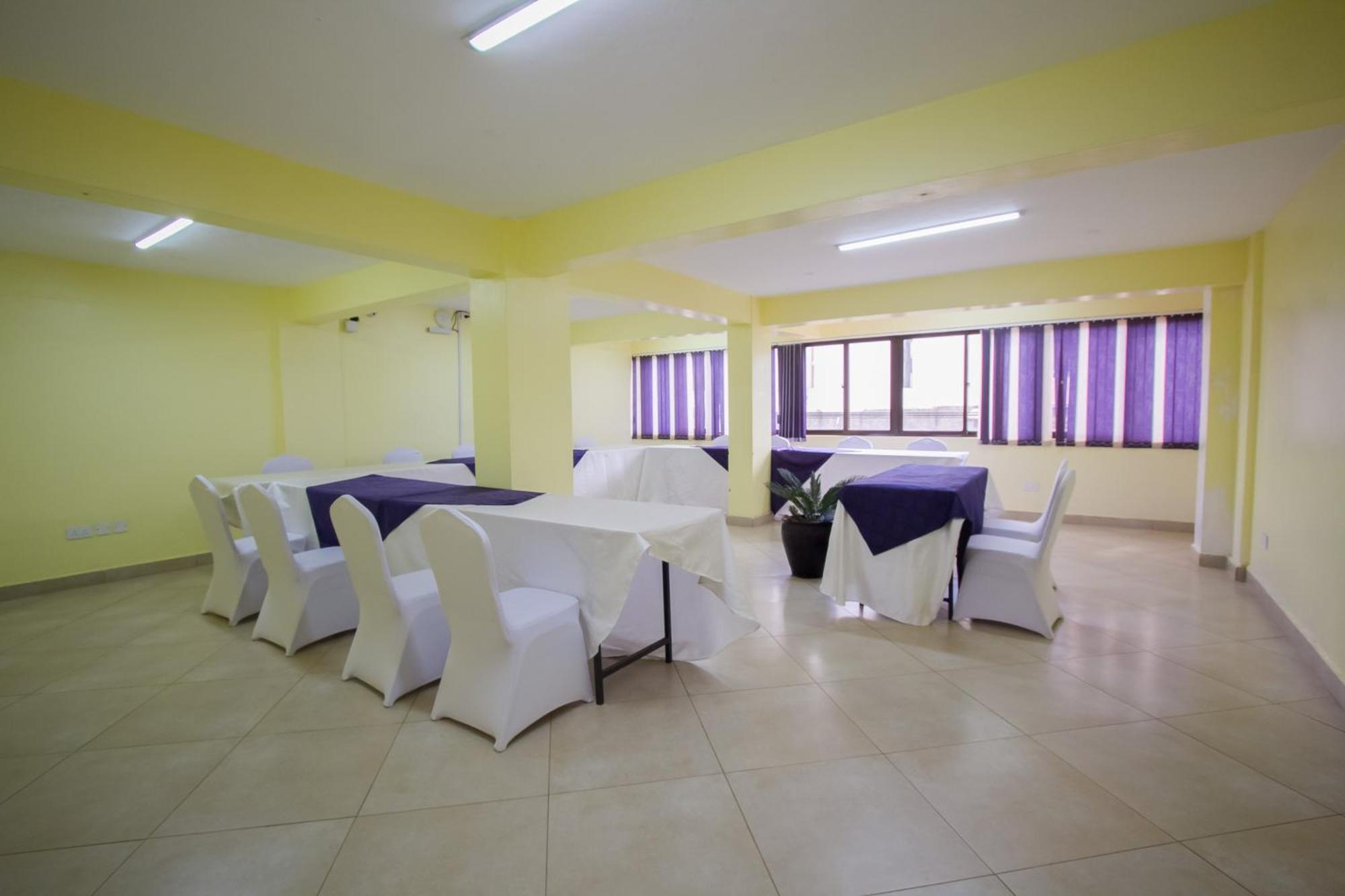 Paleo Hotel And Spa Thika Екстер'єр фото
