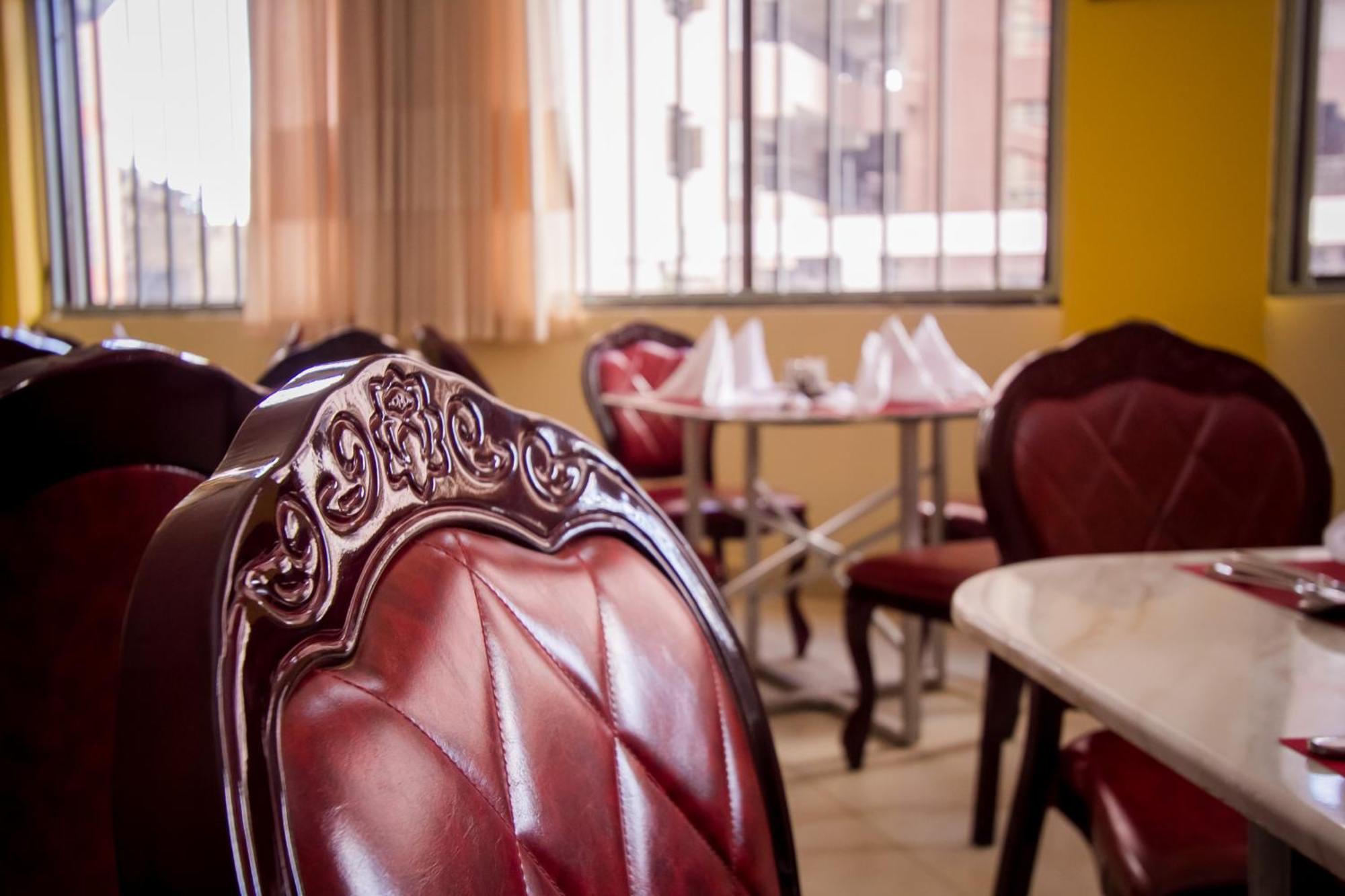 Paleo Hotel And Spa Thika Екстер'єр фото