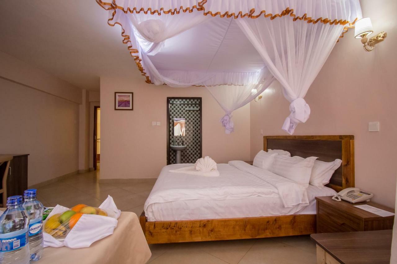 Paleo Hotel And Spa Thika Екстер'єр фото