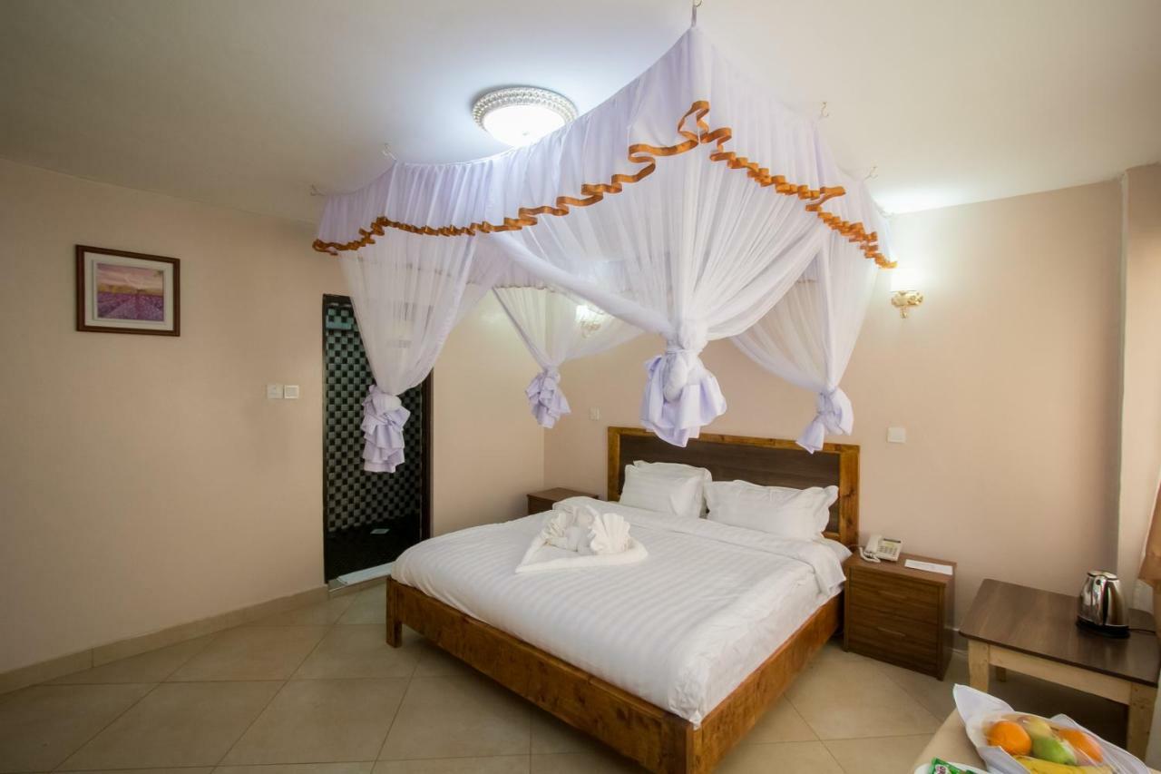 Paleo Hotel And Spa Thika Екстер'єр фото