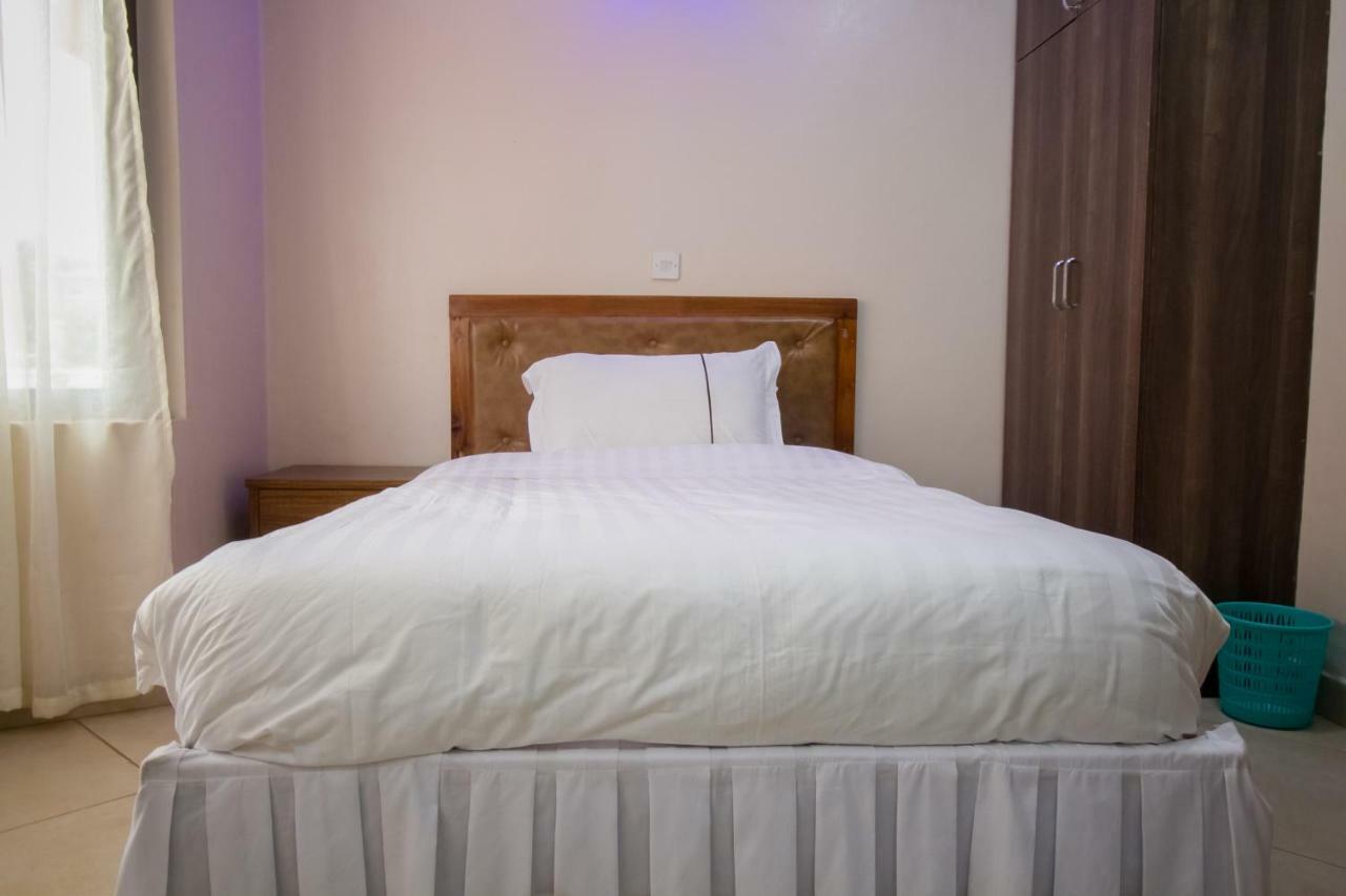 Paleo Hotel And Spa Thika Екстер'єр фото