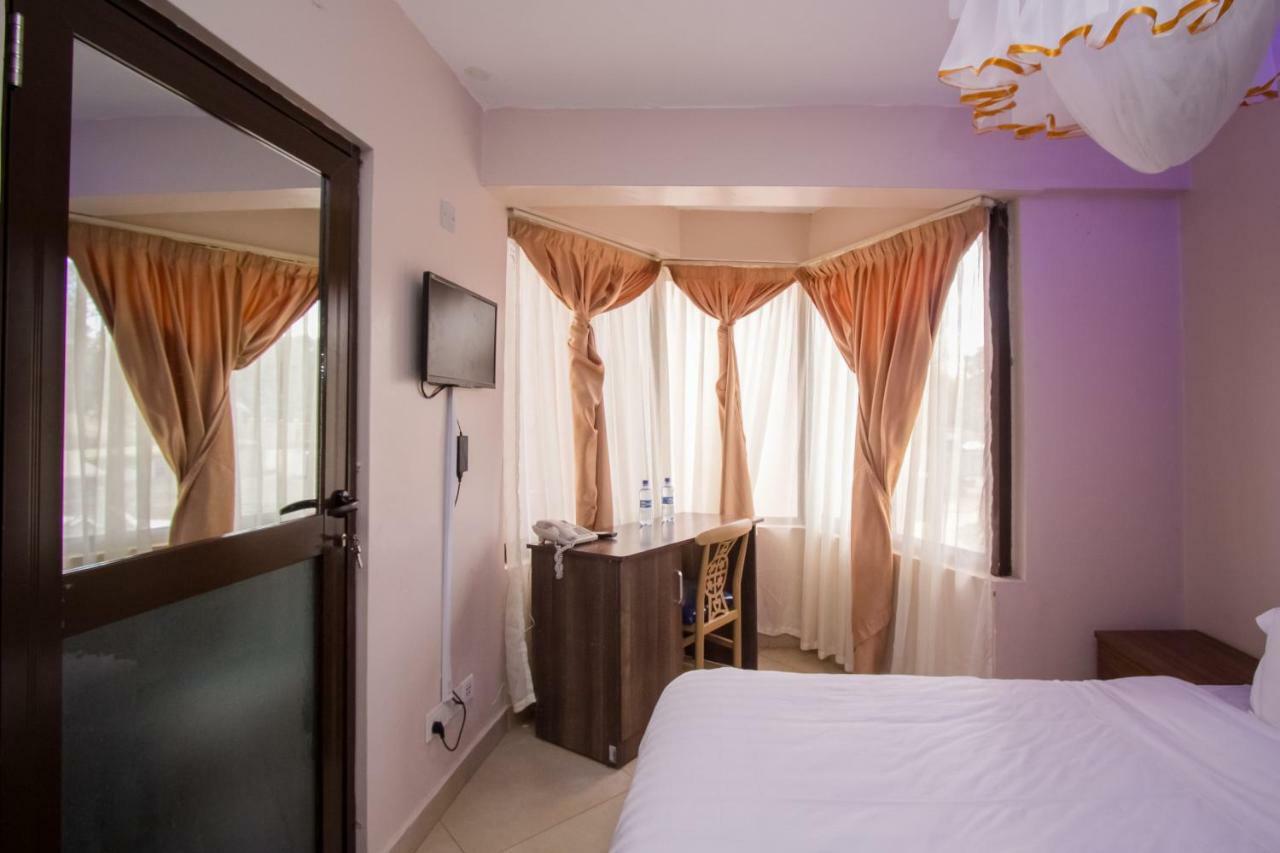 Paleo Hotel And Spa Thika Екстер'єр фото