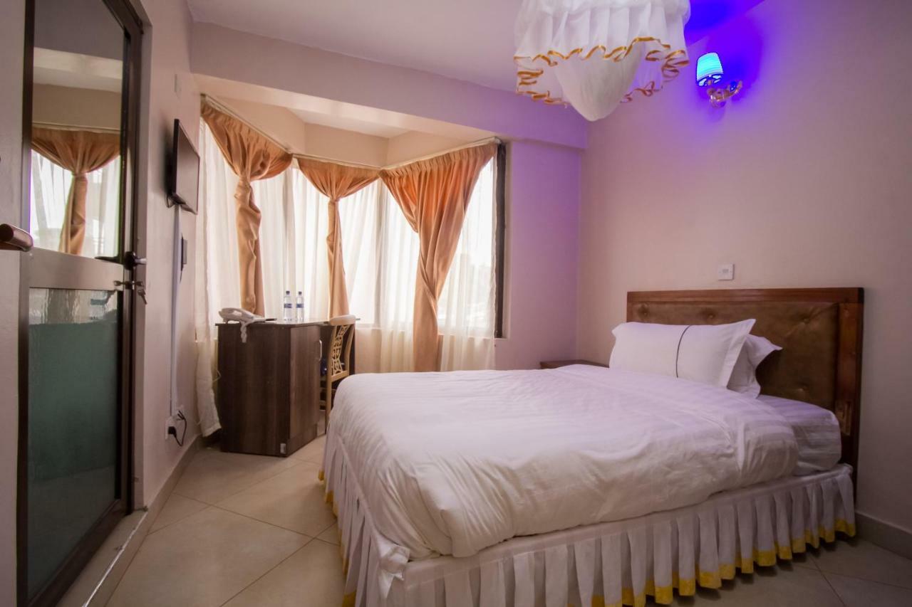 Paleo Hotel And Spa Thika Екстер'єр фото