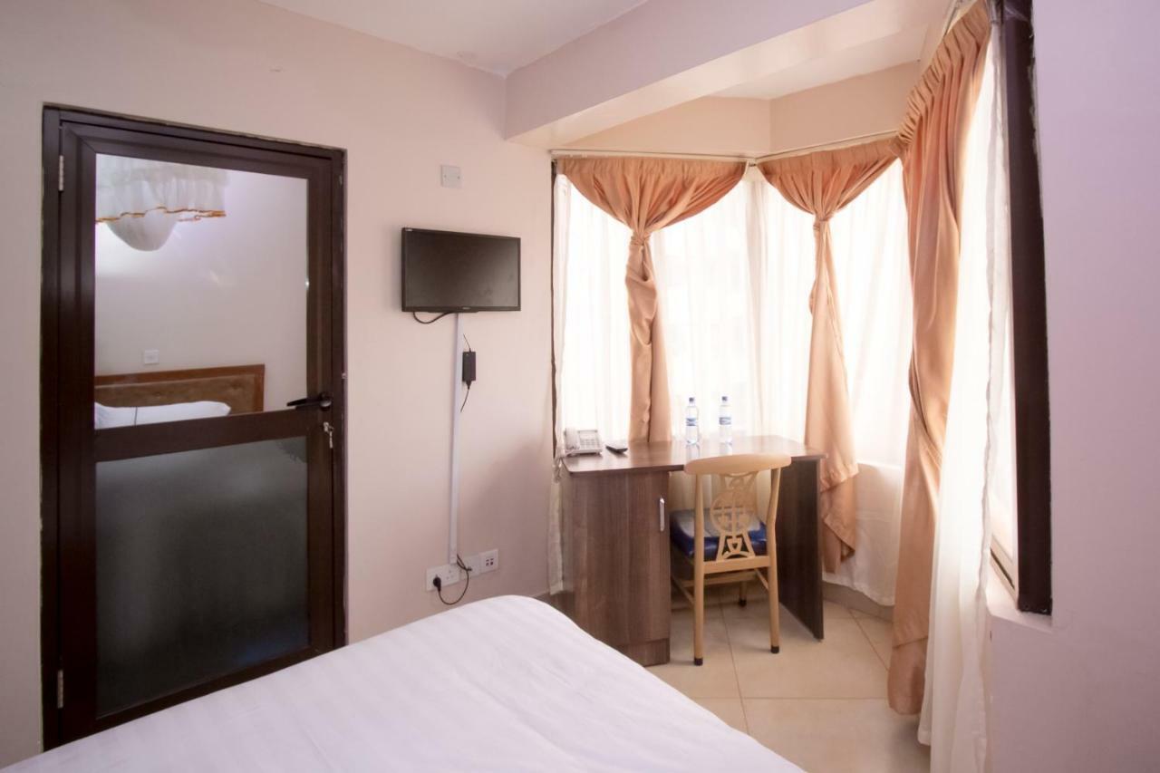 Paleo Hotel And Spa Thika Екстер'єр фото